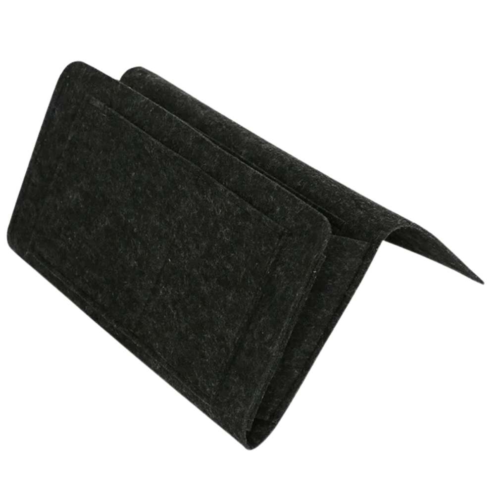Organizador de sofá ou mesa de cabeceira Gupgi, em Preto, para armazenamento compacto e fácil acesso a objetos pessoais.