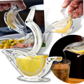 Presse-agrumes Jeobest para quartiers de limão, utensílio de eletrodoméstico de cozinha para suco natural, em uso na cozinha.