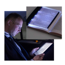 Lâmpada de leitura LED portátil Yks com luz suave para leitura e proteção dos olhos, com design compacto e ergonômico.