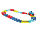 Circuit em trilhos flexíveis Yotijar para veículos de brinquedo, com 27 peças intercambiáveis para montar diferentes pistas.