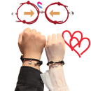 Par de pulseiras magnéticas para casais da Ladychenile, com design elegante e detalhes em metal e couro.