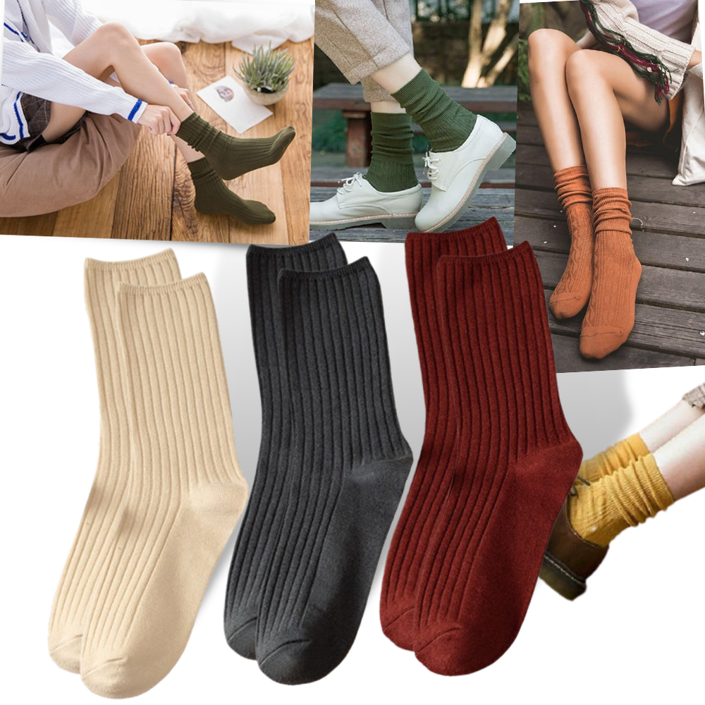 Três pares de meias de algodão com gola canelada para mulheres, estilo confortável e casual da marca Sierra Socks.