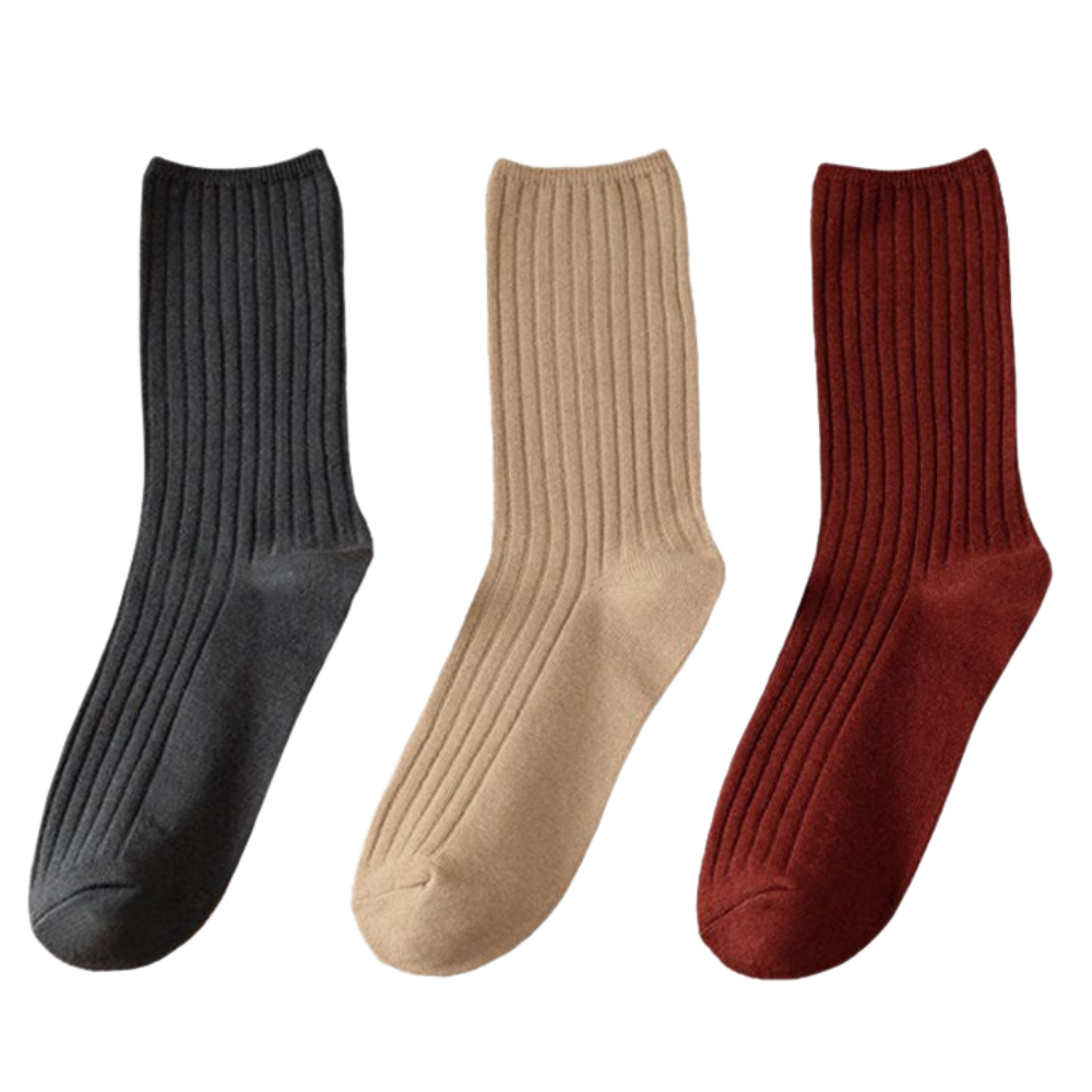 Conjunto de 3 pares de meias caneladas de algodão para mulheres da marca Sierra Socks, ideal para conforto diário.