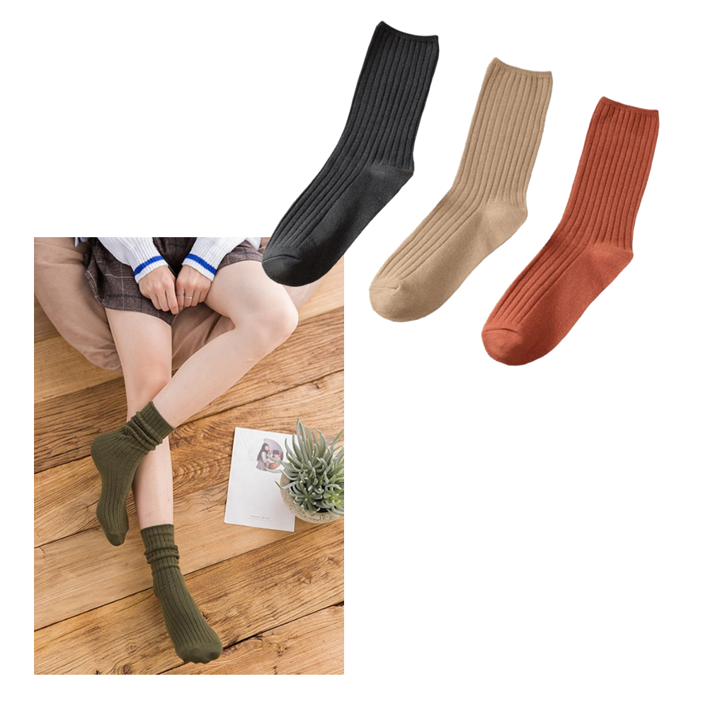 Três pares de meias de algodão com ribana para mulheres, ideais para o clima frio, marca Sierra Socks.
