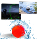 Seis bolas de golfe com LEDs da Yotijar, à prova d'água, iluminadas para jogar à noite ou em condições de pouca luz.