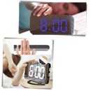 Relógio despertador digital multifuncional Lianwany com display inteligente e design moderno, visto de frente.