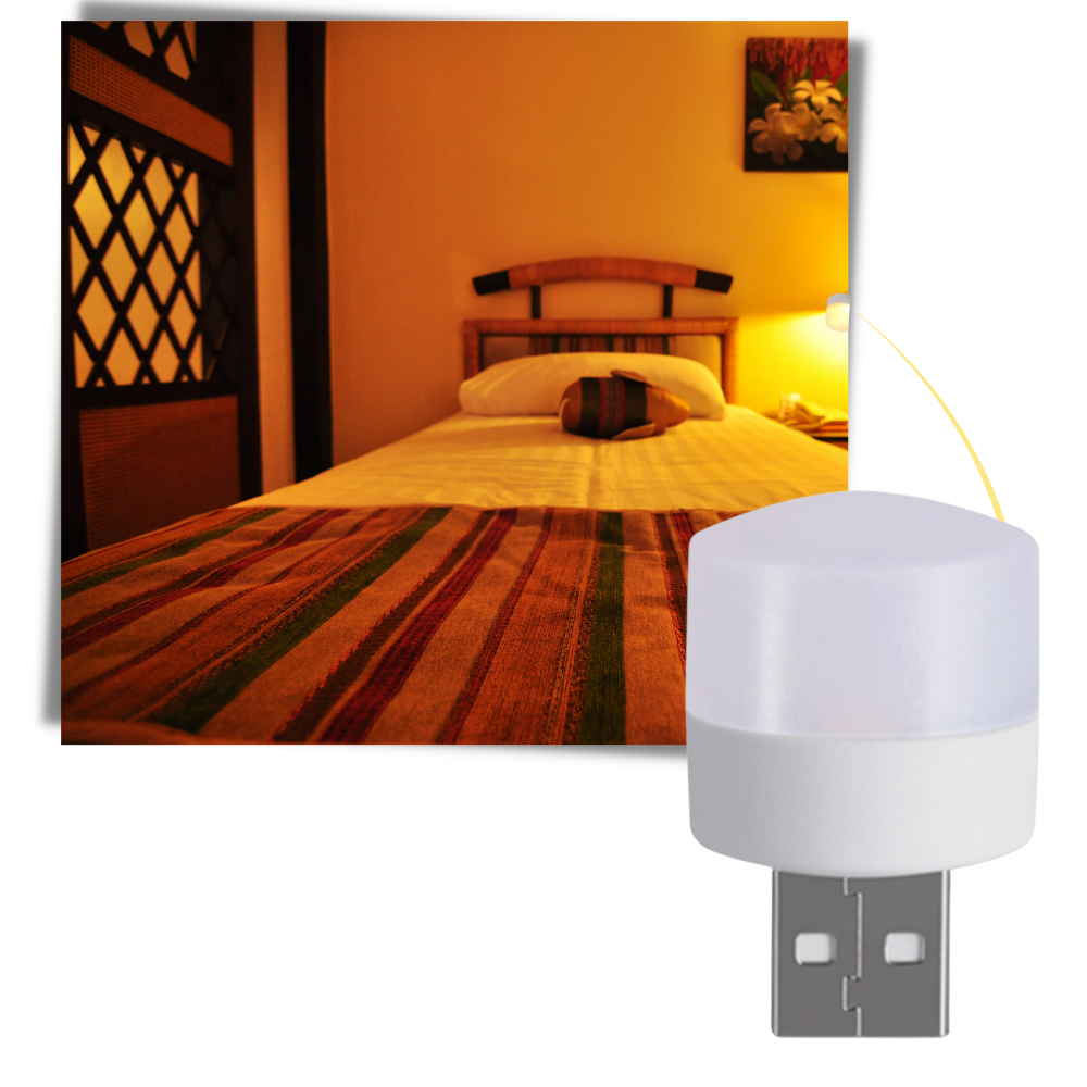 Lâmpada LED USB compacta da Megawheels, iluminando uma mesa com luz branca brilhante, ideal para iluminação portátil.