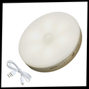 Sensor de movimento LED Tsv com detector de presença, iluminação automática e design compacto.