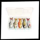 Conjunto de 27 iscas artificiais tipo wobblers para pesca, marca Cnmf, exibindo variedade de cores e tamanhos em embalagem.