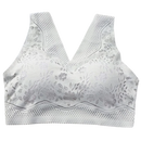 Soutien-gorge de renda respirante e sem costura da marca Glamorise, com detalhes delicados em tom cinza.
