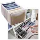 Organizador de roupas em malha da Pakewalm, ideal para arrumar e guardar roupas de forma prática e organizada.