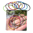 Porte-clés Sunshine de metal flexível com design criativo, leve e portátil, feito de arame de aço colorido.