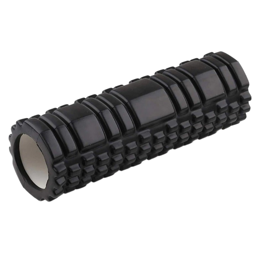 Rolo de espuma preto para exercícios de massagem, ideal para Pilates e yoga, mostrando textura e formato do produto.