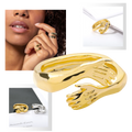 Anel de abraço criativo da Jingyukj com design de mãos entrelaçadas, feito de prata, para simbolizar carinho e conexão.