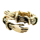 Anel de abraço criativo da marca Jingyukj, design vintage dourado, com detalhes que representam afeto e conexão.