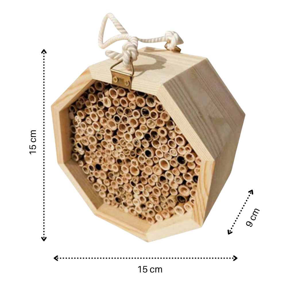 Casa de madeira hexagonal para abelhas, produto de desinsetização da marca Stibadium, com detalhes das dimensões.