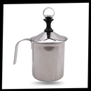 Mousseur manual de aço inoxidável para leite de 400 ml, utensílio de cozinha da marca Homyl, pronto para espumar leite.