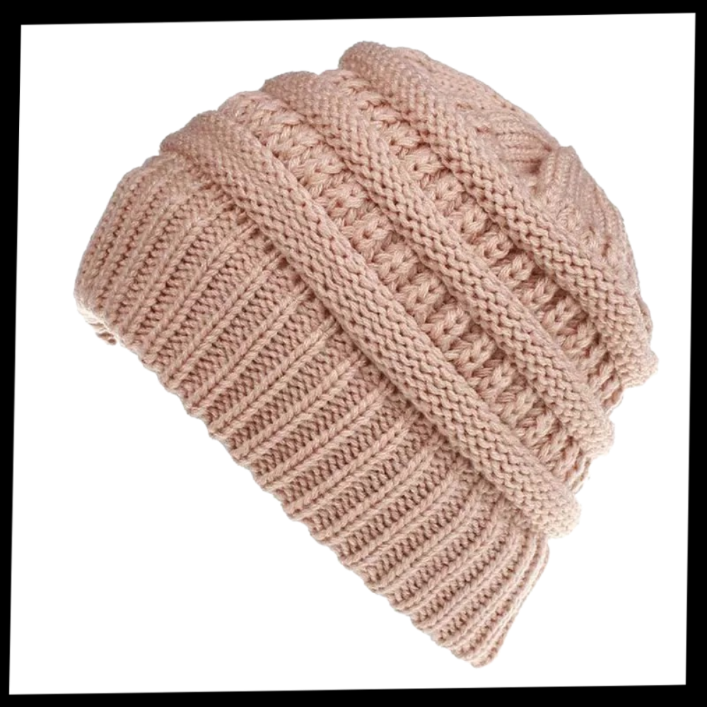 Chapéu de inverno Nyfashion101 com orifício para rabo de cavalo ou coque, estilo chapeu para cabelos presos, imagem do pacote.