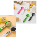 Colher de medição com balança e visor LCD, utensílio de cozinha funcional e preciso para ingredientes.