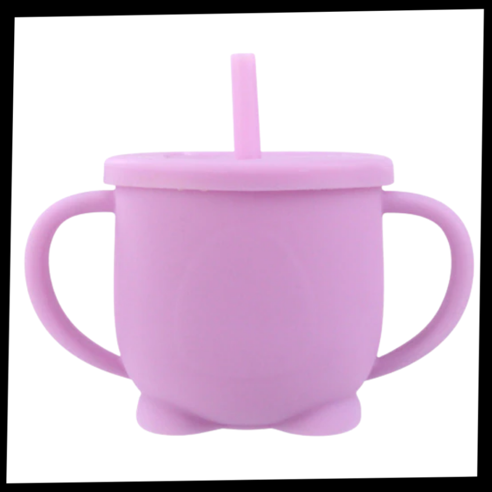 Copo de silicone com bico para bebês da Sunri, ideal para alimentação e amamentação, com design seguro e confortável.