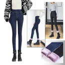 Jeggings térmicos de lã polaire para mulheres da marca Plush, em tecido confortável e ajustado ao corpo.