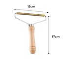 Escova de madeira para pelos de animais de estimação da Eeekit, ferramenta de grooming para remover pelos de forma eficaz.