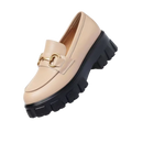 Mocassins em couro bcbgeneration na cor ivoire com semelles grossas, estilo elegante e confortável para o dia a dia.