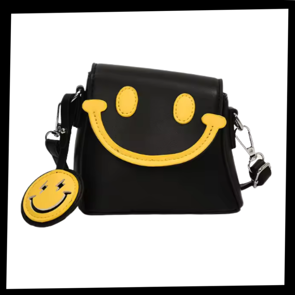 Mini bolsa transversal Carolilly com estampa de sorriso alegre, ideal para uso casual e estilo divertido.