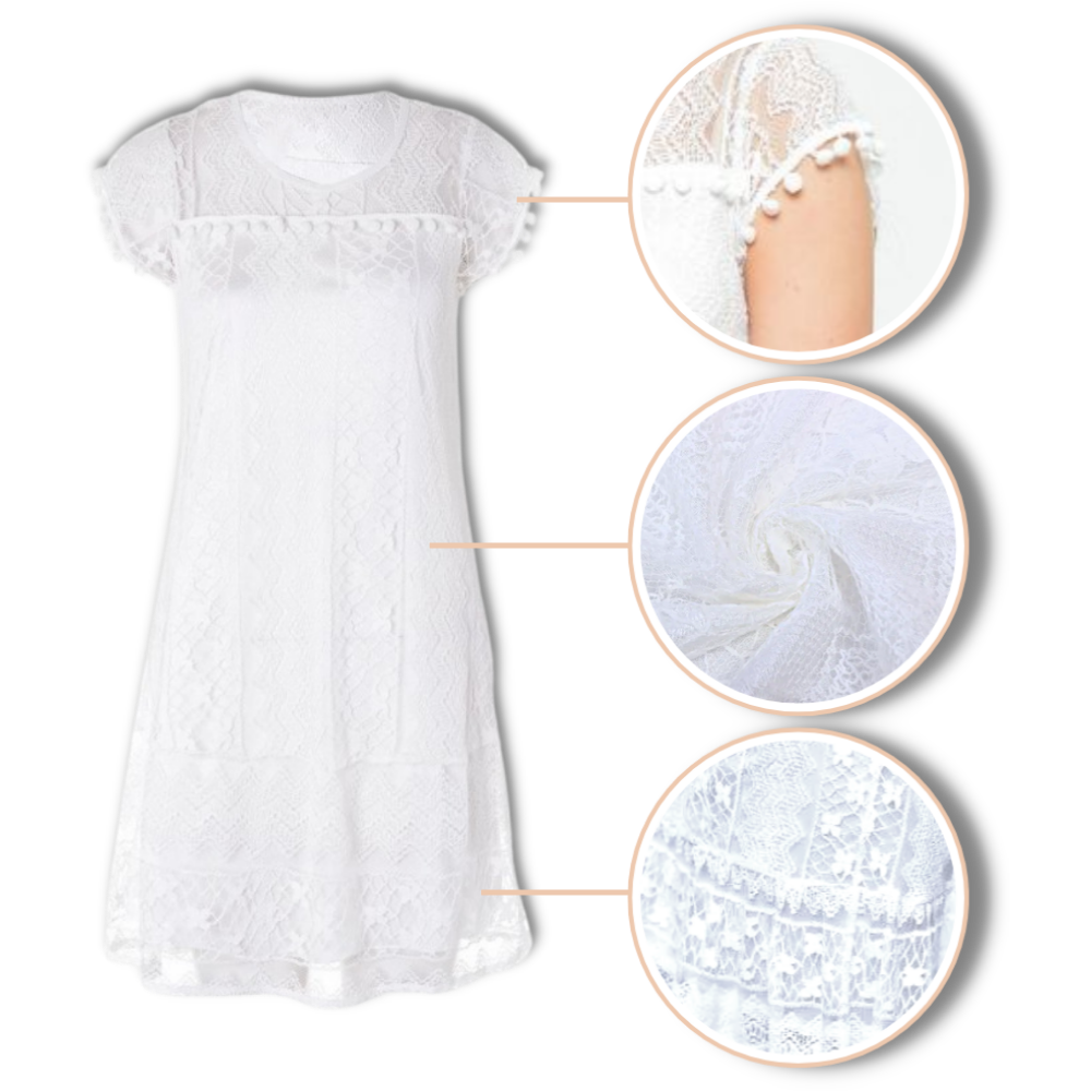 Robe chic em renda boho da White Mark, detalhe delicado de renda e estilo descontraído, ideal para ocasiões elegantes e casuais.