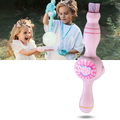 Varinha de bolhas da Rucky, brinquedo de atividade com bolhas de sabão em formato de nuvem, ideal para diversão ao ar livre.