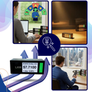 Display digital de bourse e criptomoedas em tempo real com design empilável, marca Coopserbil, para ambientes financeiros.