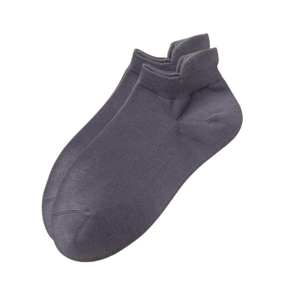 Socktes respirantes Darn Tough para homem, cinza escuro, com evacuação de umidade, ideal para atividades físicas e uso diário.
