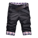 Short cargo elegantes para homens da Poseidon, em preto, com bolsos frontais e design moderno.