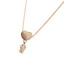 Colar elegante com pingentes para mãe, feito pela marca Haribason, exibindo detalhes delicados e charms femininos.