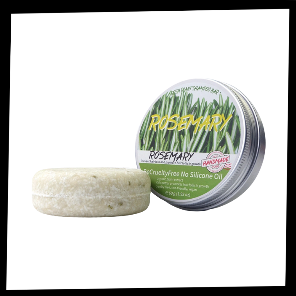 Shampoing de soin dos cabelos Fly Sunton com alecrim, frasco transparente com rótulo verde e tampa branca.