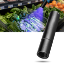 Lâmpada UV multiuso Yiwula para inspeção de alimentos na área de restauração, destacando a luz ultravioleta para verificar higiene.