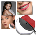 Batom vermelho mate da Fridja com acabamento veludo, textura suave e cor intensa, produto de cosméticos para os lábios.