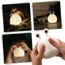 Lâmpada de silicone ajustável e divertida da Tarmeek, com design lúdico para iluminação flexível e criativa.