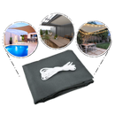 Sombrinha de exterior em tecido cinza, triangular, resistente à água, marca Gear Mechanical para proteção solar ao ar livre.