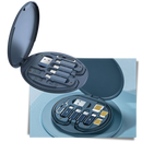 Organizador multifuncional para cabos de gadgets eletrônicos, em cor preta, com compartimentos para armazenamento eficiente.