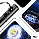 Mini lanterna magnética da Gisneze, portátil e ideal para camping e trilhas, com design compacto em acabamento preto.