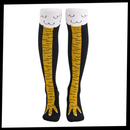 Meias longas da marca Gl com motivo de patas de galinha, estilo divertido para uso casual.
