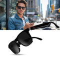 Óculos inteligentes Aspire de tradução global, com design moderno e tecnologia de tradução integrada.