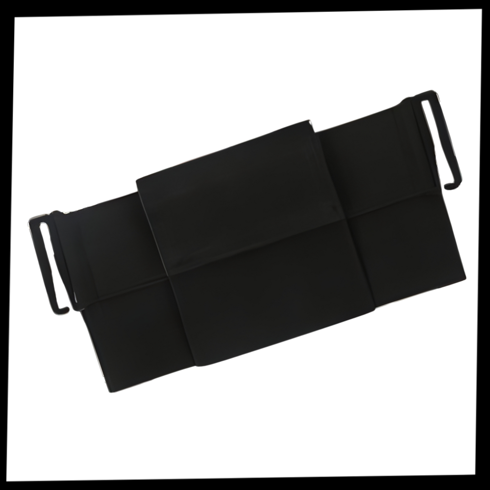 Estojos de cintura Uto para celular, acessório de bolsa e carteira, com mãos segurando o estojo de telefone portátil.