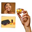 Baume hidratante ao mel de abelha da Kaou, embalagem com pote de cosméticos de hidratação natural e ingredientes de mel.
