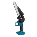 Mini tronçonneuse elétrica Konesky para uso externo, com lâmina compacta e design portátil para corte de galhos e árvores pequenas.