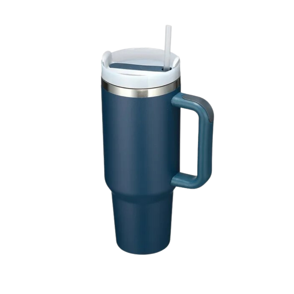 Xícara grande de porcelana Kowaku com alça, ideal para carro, na cor azul denim, com design prático para uso diário.