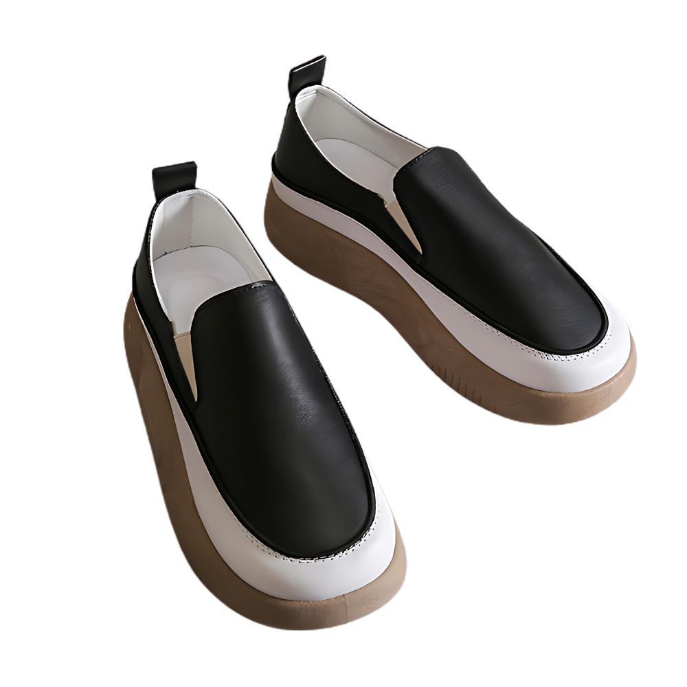 Mocassins Lacyhop com plataforma leve, calçado feminino preto, sapatos sociais confortáveis e sofisticados, detalhe de acabamento elegante