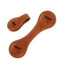 Marca página magnética personalizada em couro vermelho da Menrkoo, com design elegante e funcional para marcar páginas.