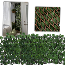 Painel de cerca vegetal artificial retrátil da Molecole, resistente e fácil de ajustar para delimitar espaços ao ar livre.